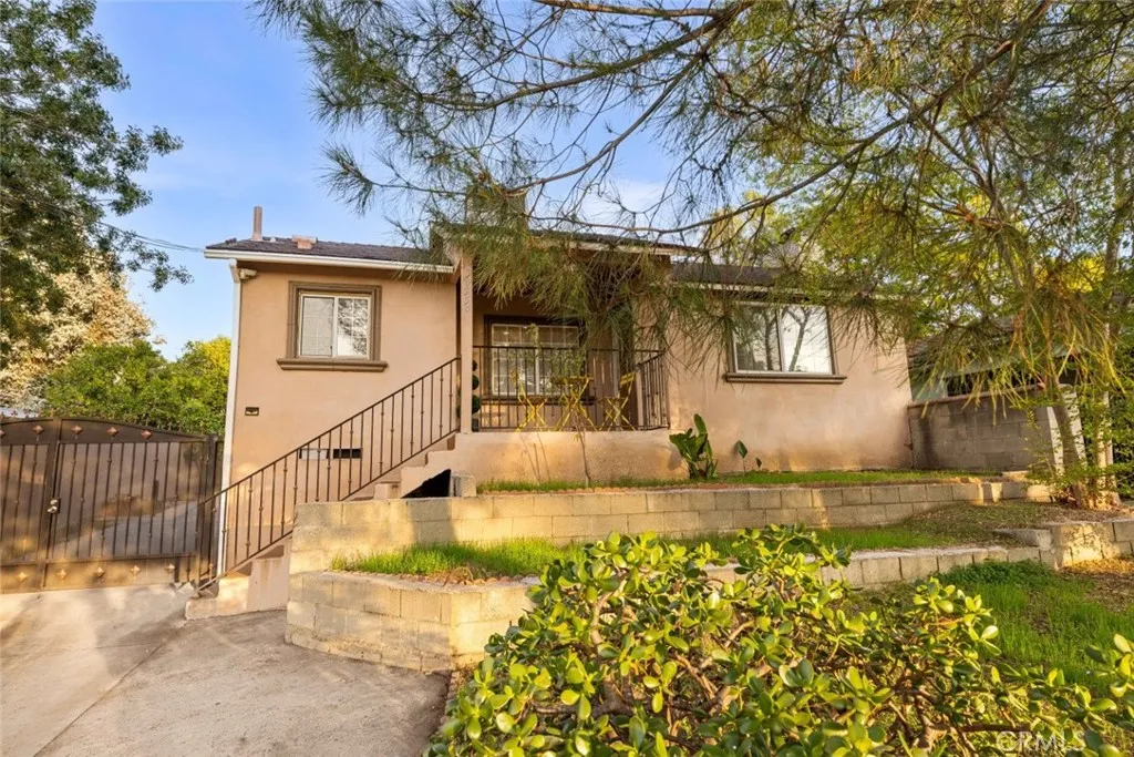 10554 Plainview, Tujunga, California 91042 home-pic-3