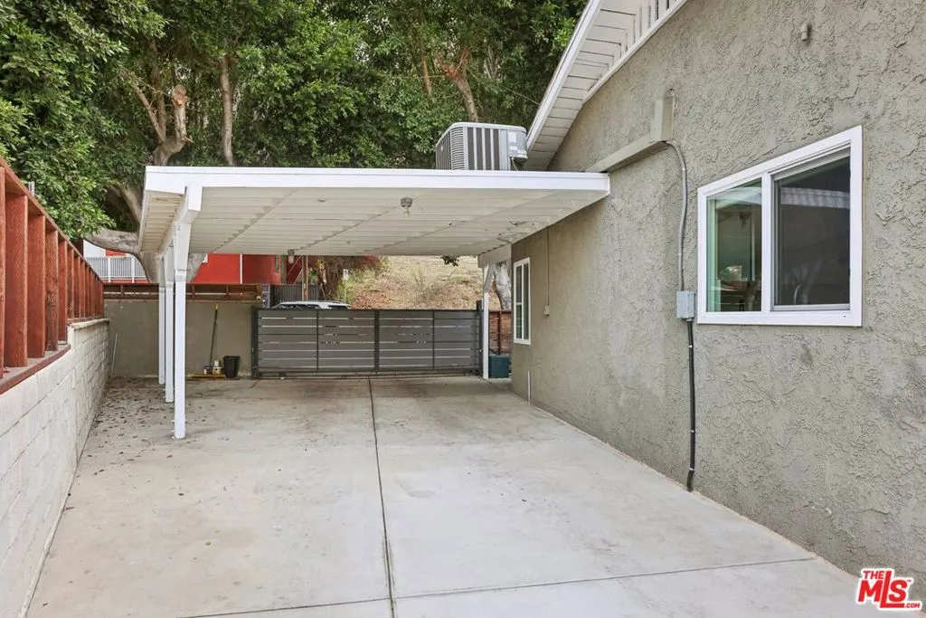 706 Isabel Street, Los Angeles, California 90065 home-pic-15