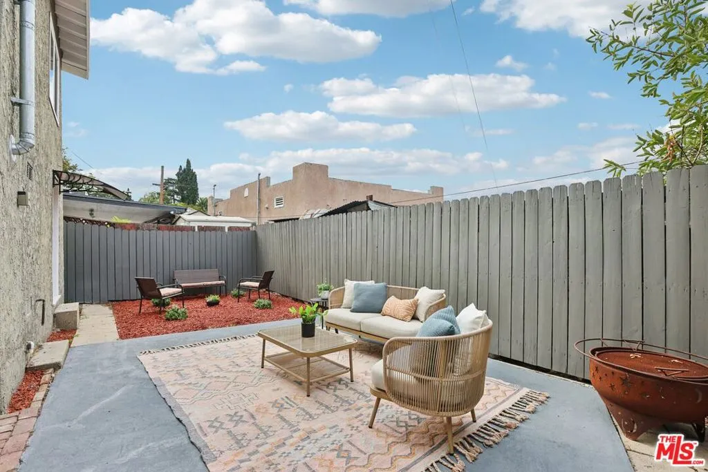706 Isabel Street, Los Angeles, California 90065 home-pic-19