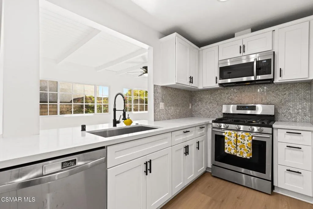 2809 Shelter Wood Court, Thousand Oaks, California 91362 home-pic-18