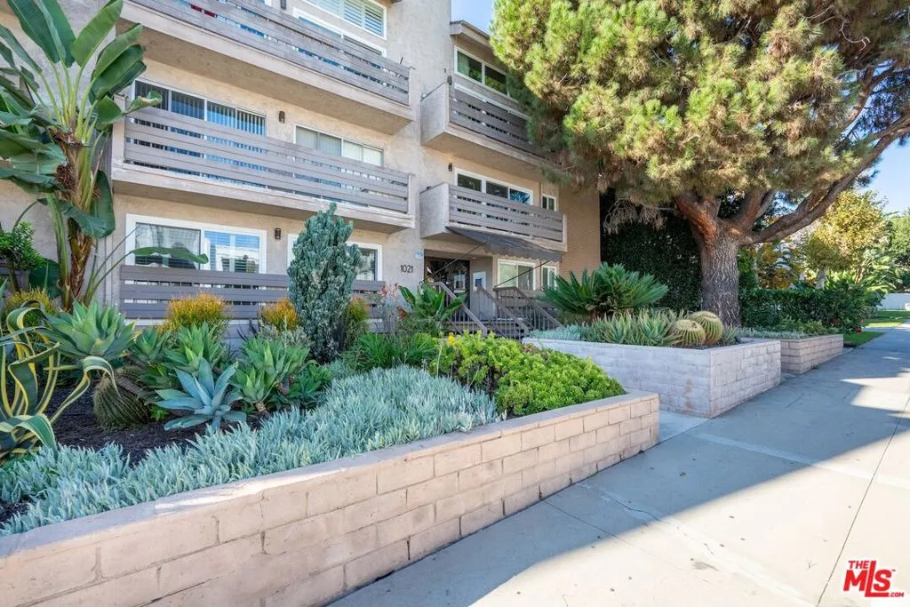 1021 N Crescent Heights Boulevard 205, West Hollywood, California 90046 home-pic-25