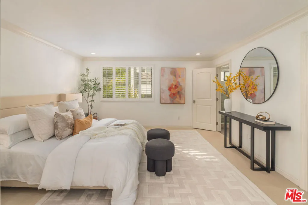 1226 N Kings Road 4, West Hollywood, California 90069 home-pic-16