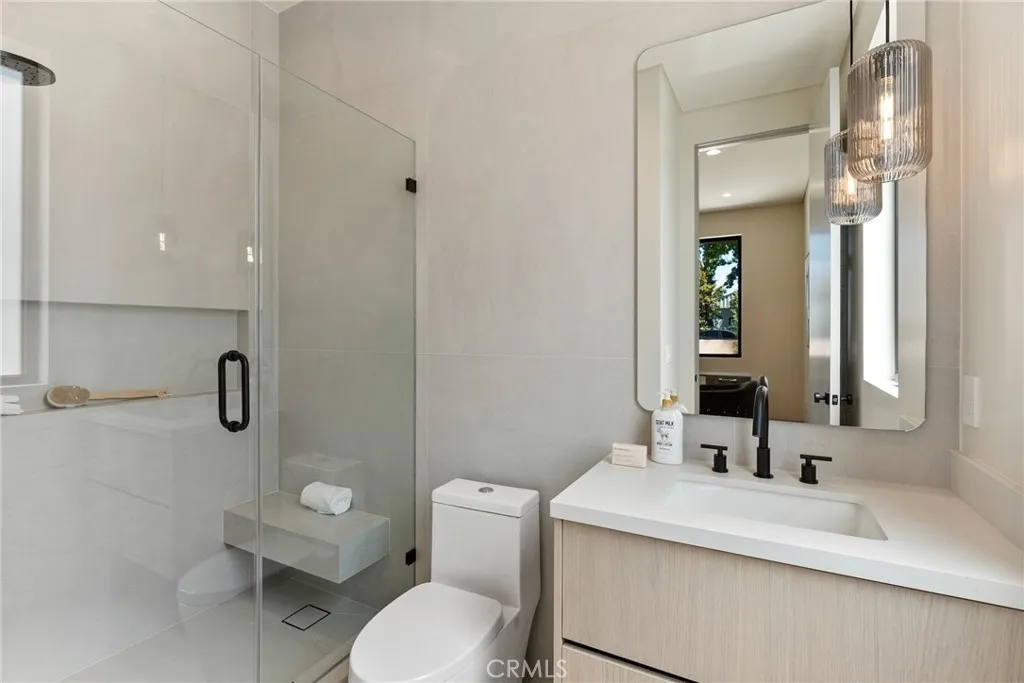 14738 Otsego Street, Sherman Oaks, California 91403 home-pic-55