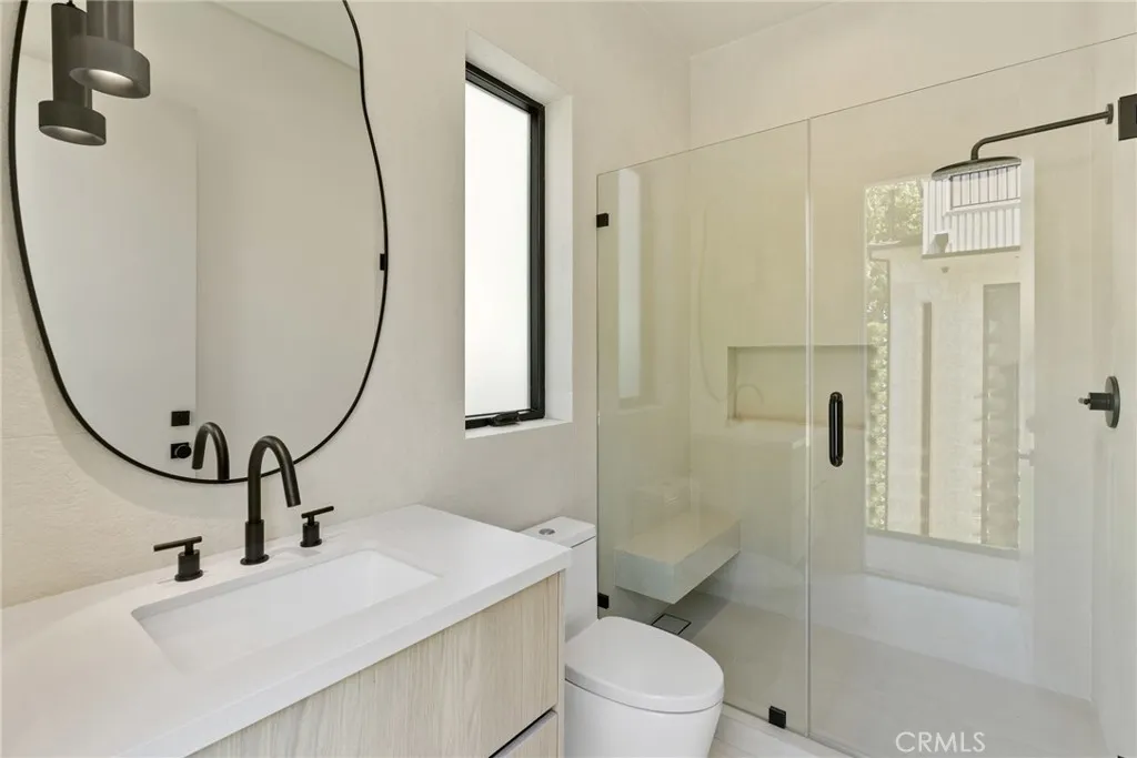 14738 Otsego Street, Sherman Oaks, California 91403 home-pic-33