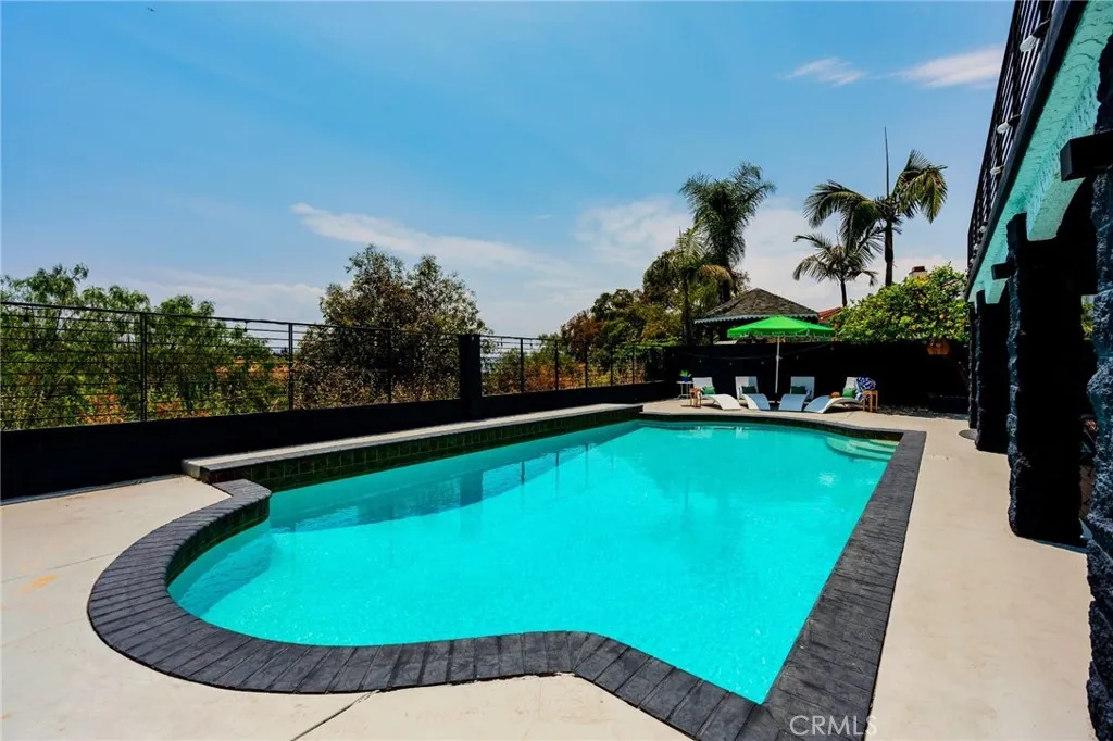 19410 Empty Saddle Road, Walnut, California 91789 home-pic-46