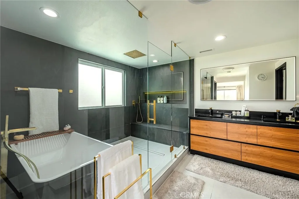 19410 Empty Saddle Road, Walnut, California 91789 home-pic-34