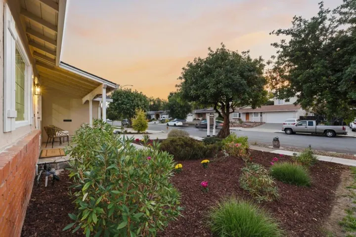 1060 Weyburn Lane, San Jose, California 95129