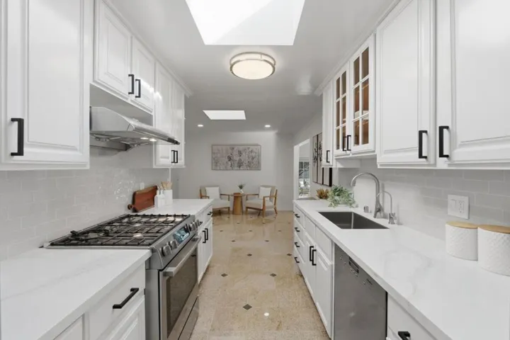 1060 Weyburn Lane, San Jose, California 95129