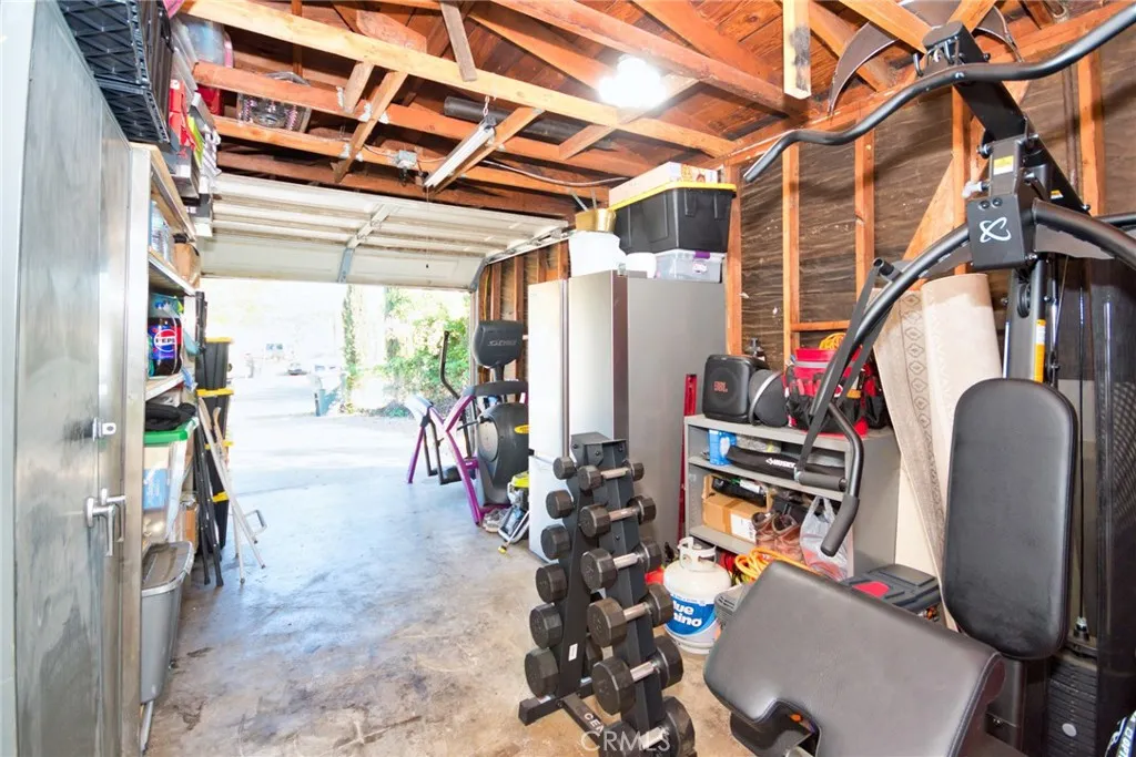 606 E De Anza Circle E, Ontario, California 91761 home-pic-51