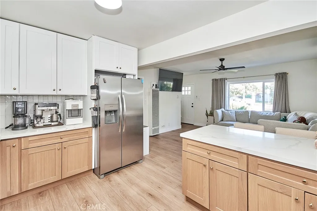 606 E De Anza Circle E, Ontario, California 91761 home-pic-27