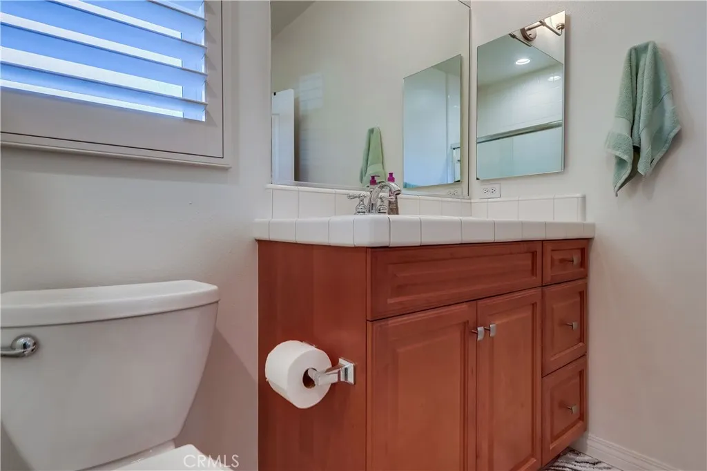 5921 Cypress Point, Long Beach, California 90808 home-pic-34