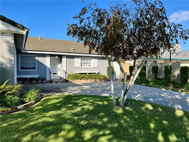 16291 Hawaii, Huntington Beach, California 92649