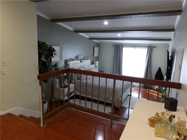 Step-up Bonus Room in Primary Bdrm