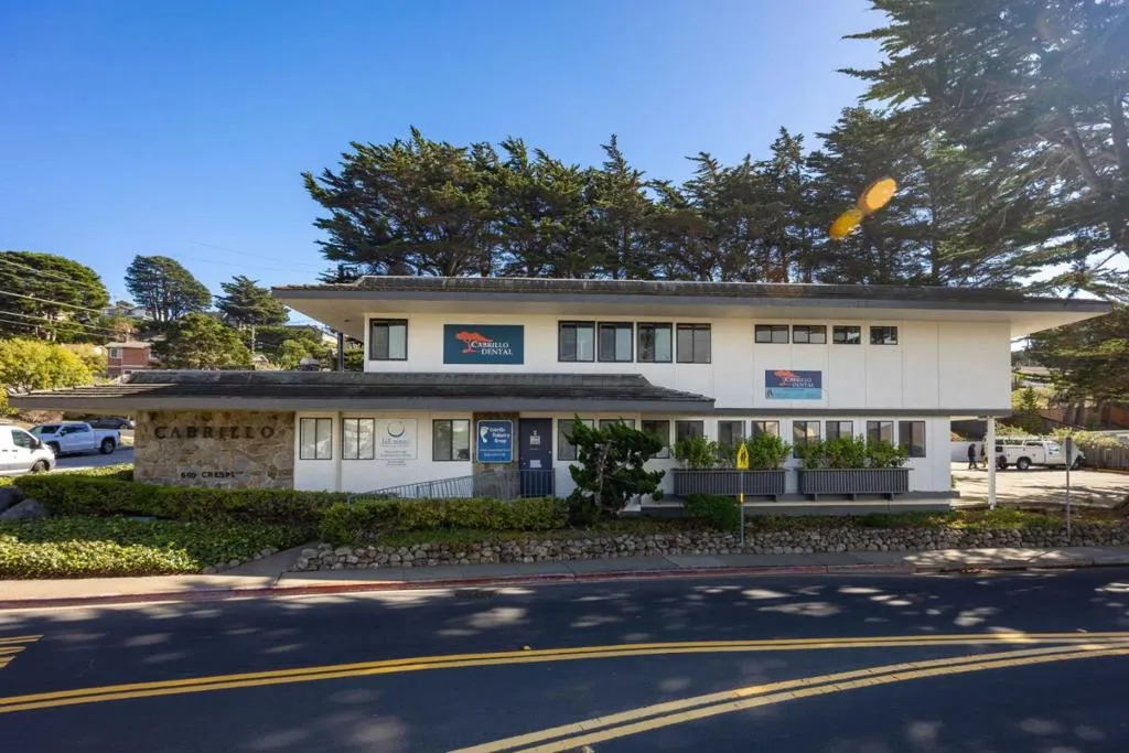667 Crespi Dr