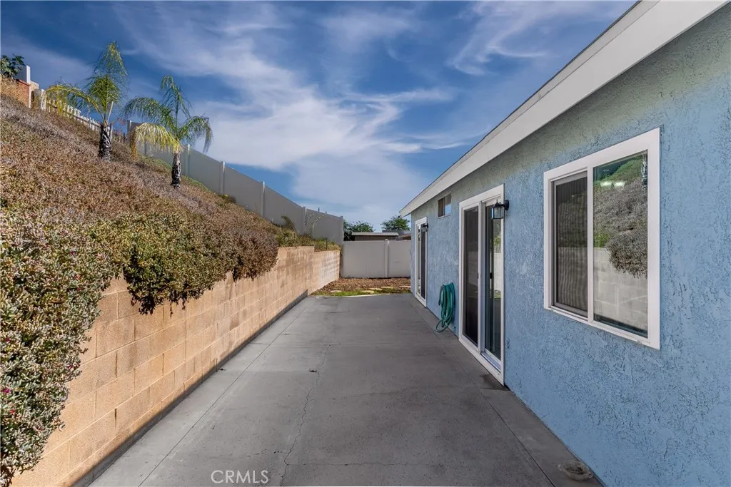 22742 Glendon Drive, Moreno Valley, California 92557 home-pic-36