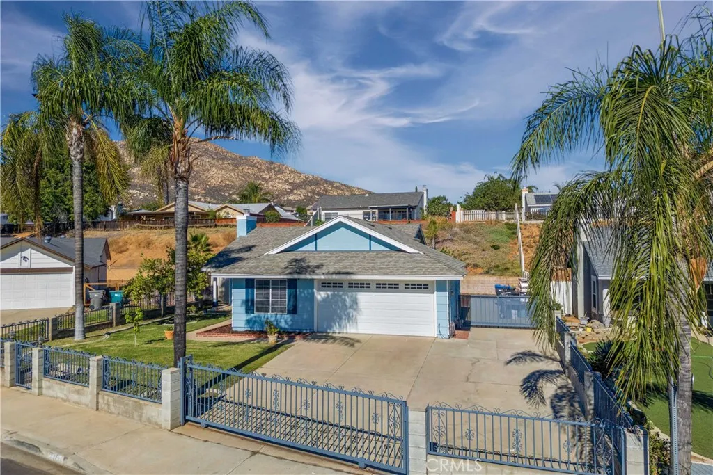 22742 Glendon Drive, Moreno Valley, California 92557 home-pic-28