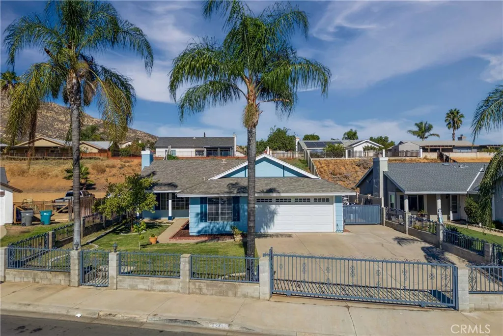22742 Glendon Drive, Moreno Valley, California 92557 home-pic-0
