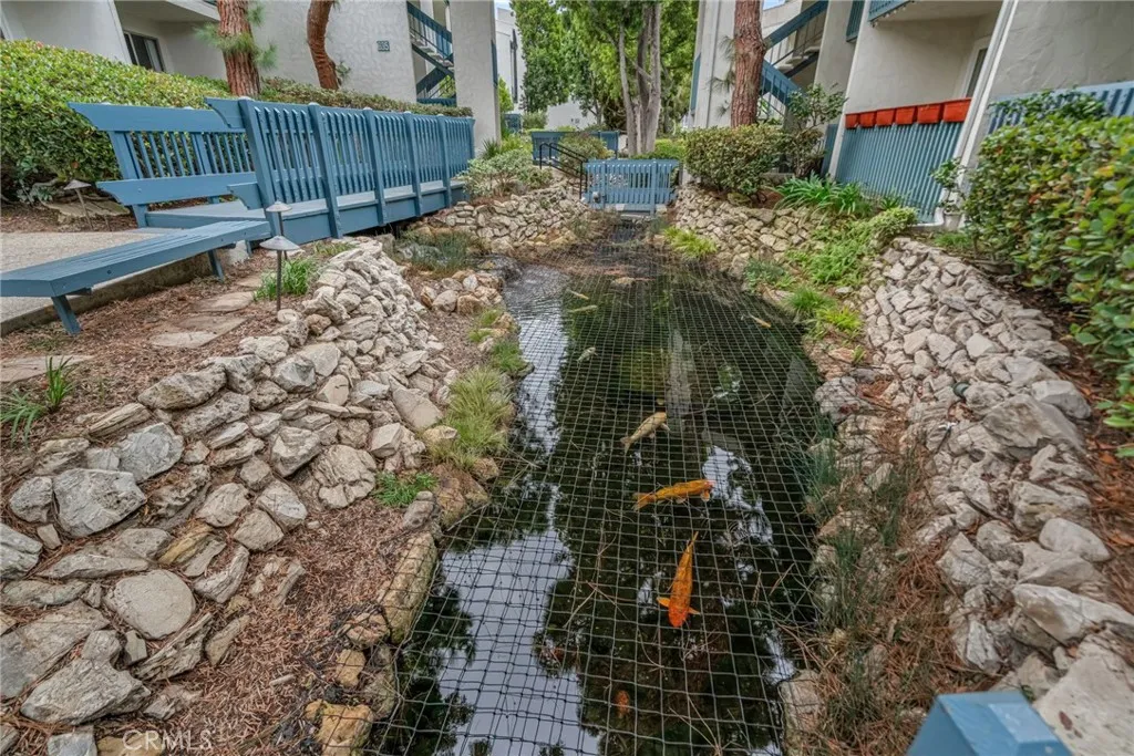 635 S Prospect 102, Redondo Beach, California 90277 home-pic-34