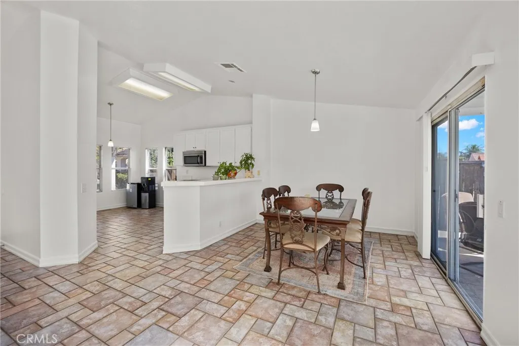 711 Myrtle, Perris, California 92571 home-pic-17