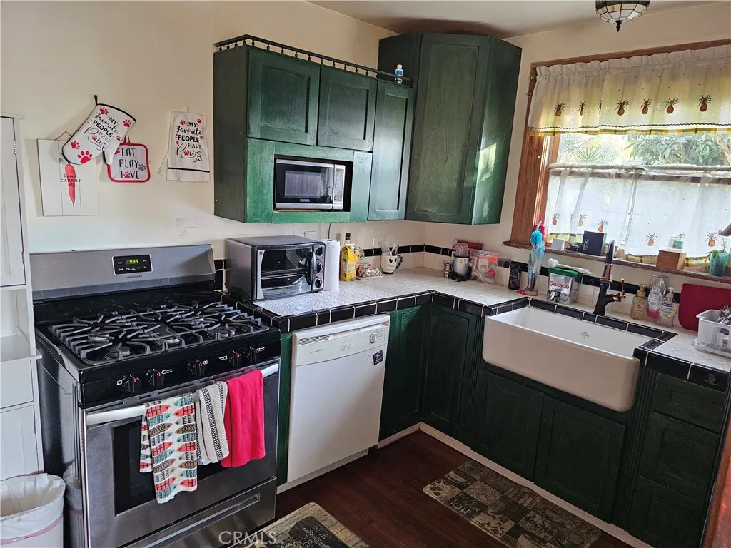 1820 N Bush, Santa Ana, California 92706 home-pic-12