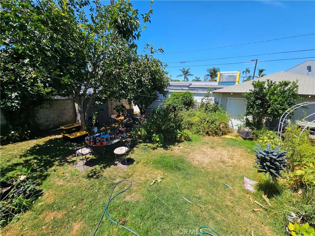 1820 N Bush, Santa Ana, California 92706 home-pic-2