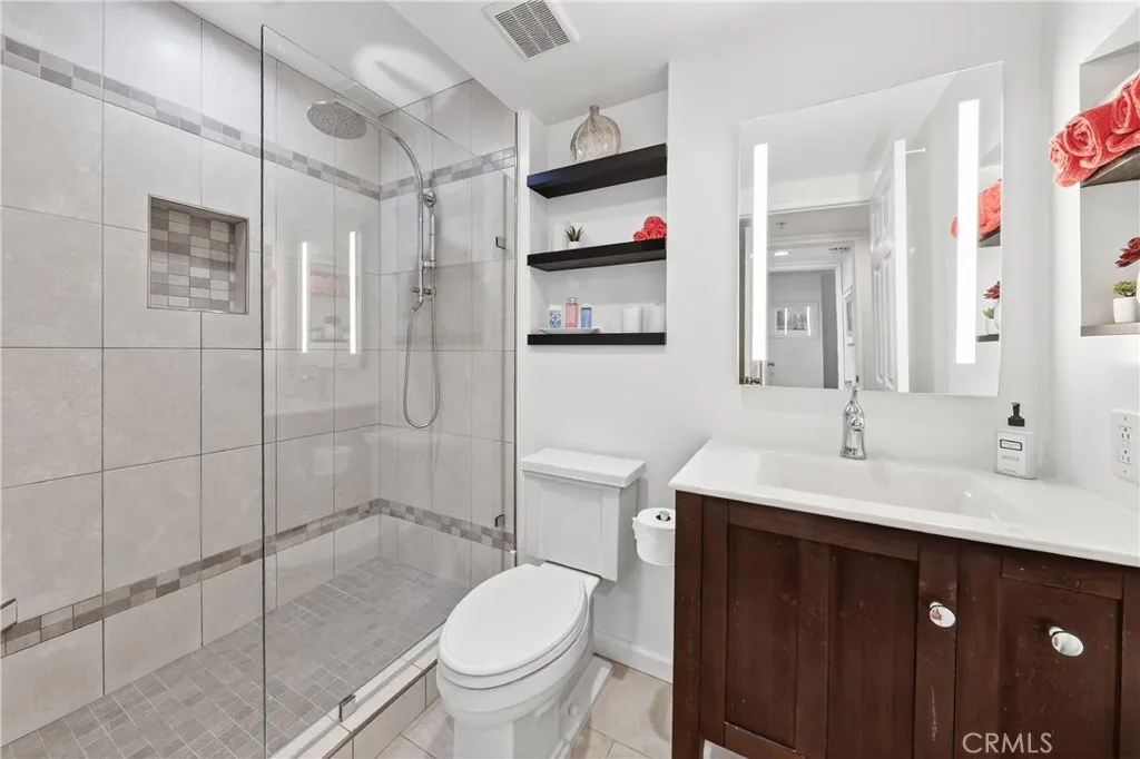 16700 Yukon Avenue 202, Torrance, California 90504 home-pic-31