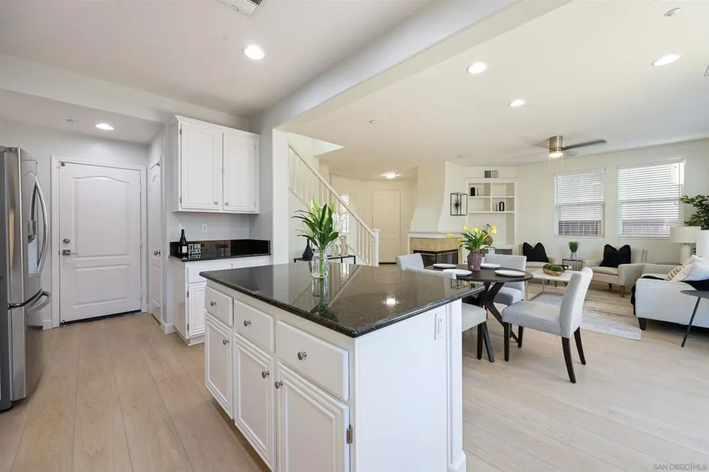 , San Diego, California 92127 home-pic-4