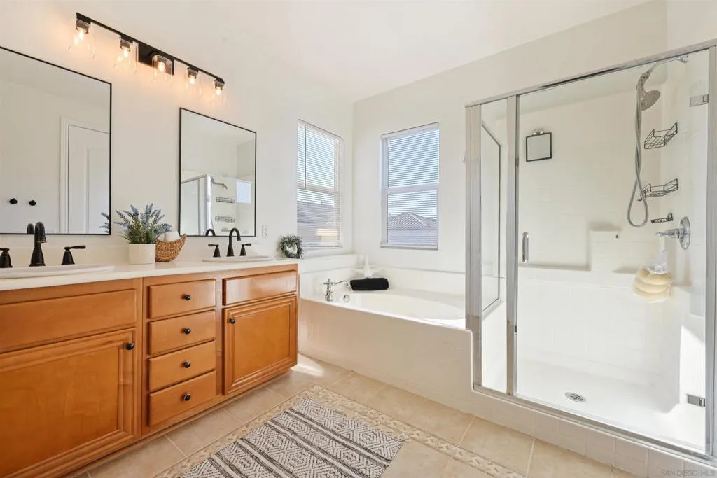 , San Diego, California 92127 home-pic-17