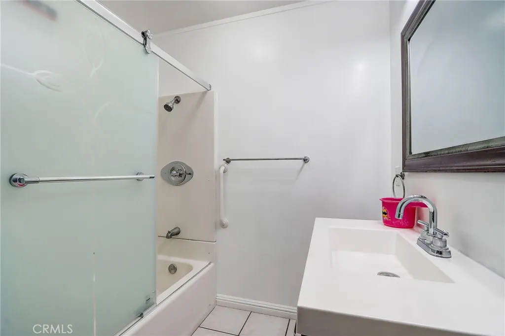 1567 Fair Park Avenue, Eagle Rock, California 90041 home-pic-8