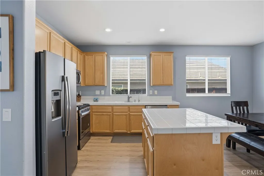 26068 Pinto Court, Moreno Valley, California 92555 home-pic-11