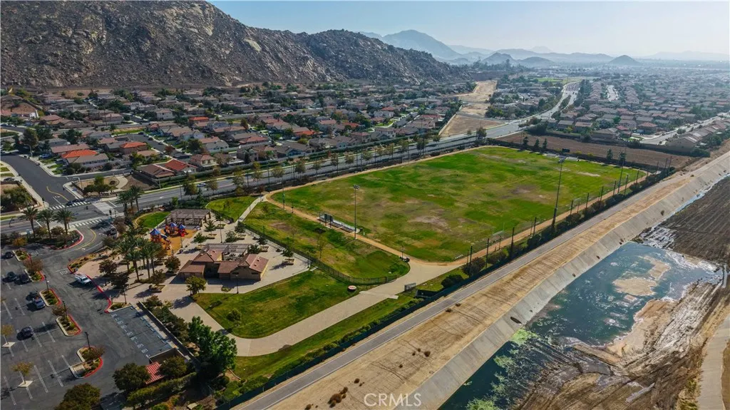 26068 Pinto Court, Moreno Valley, California 92555 home-pic-38