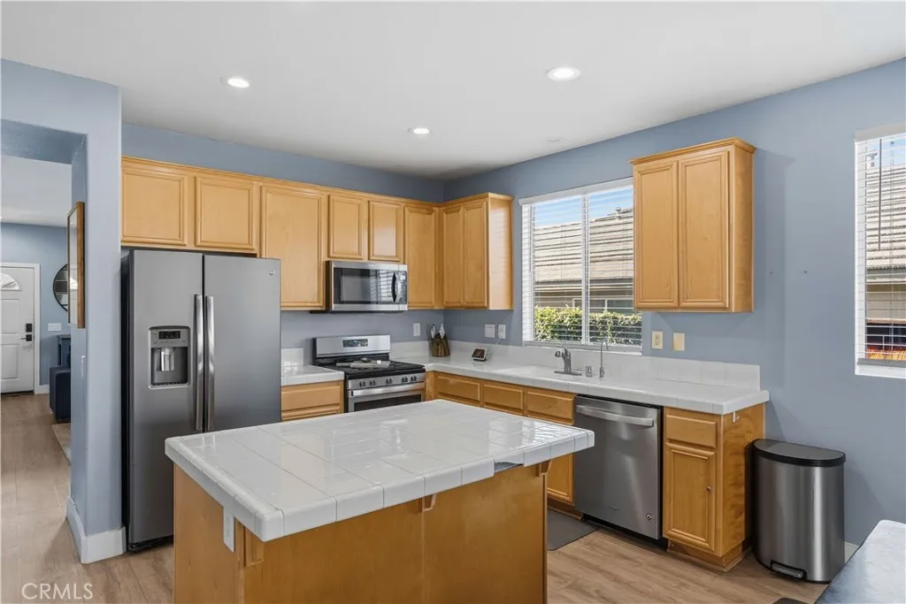 26068 Pinto Court, Moreno Valley, California 92555 home-pic-10