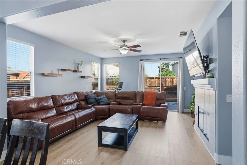 26068 Pinto Court, Moreno Valley, California 92555 home-pic-14