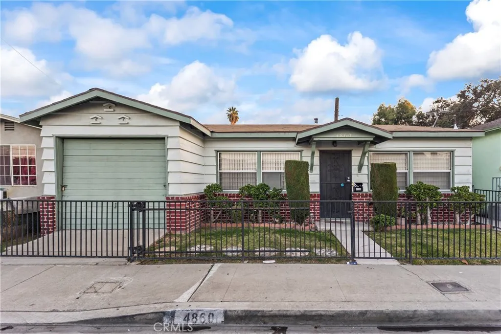 4860 Bell, Bell, California 90201 home-pic-11