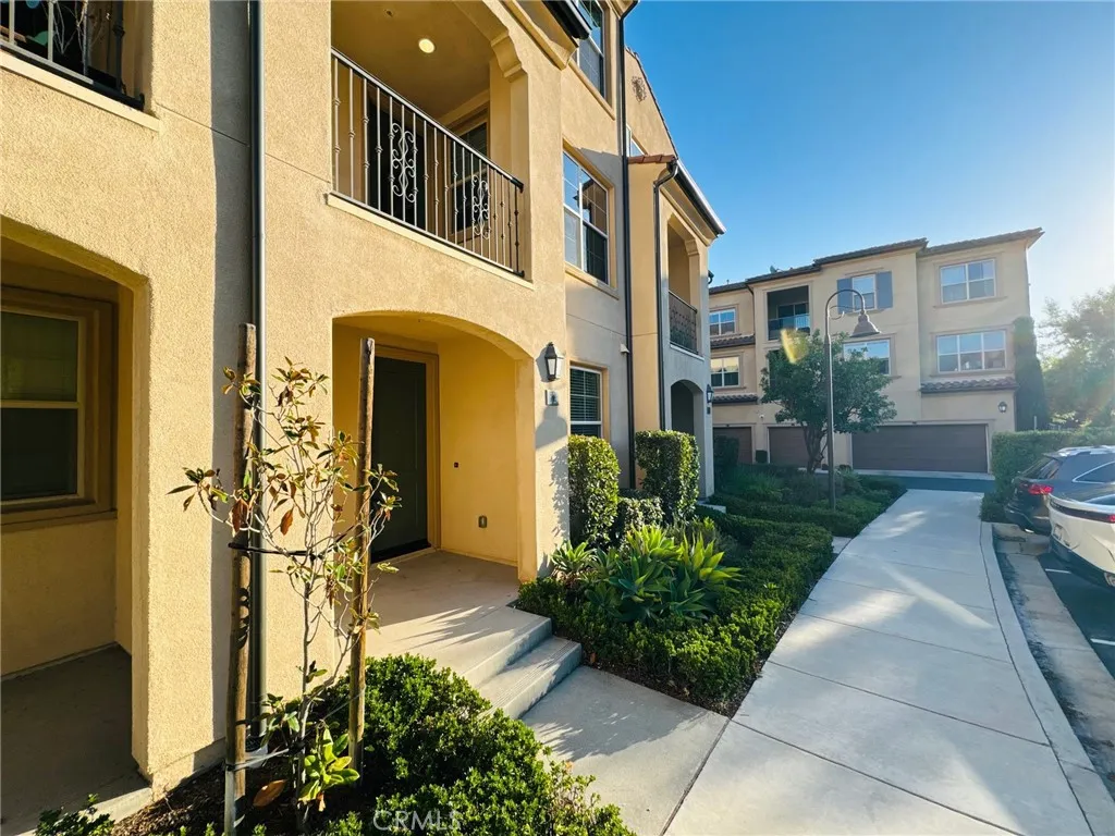 52 Capricorn, Irvine, California 92618 home-pic-33