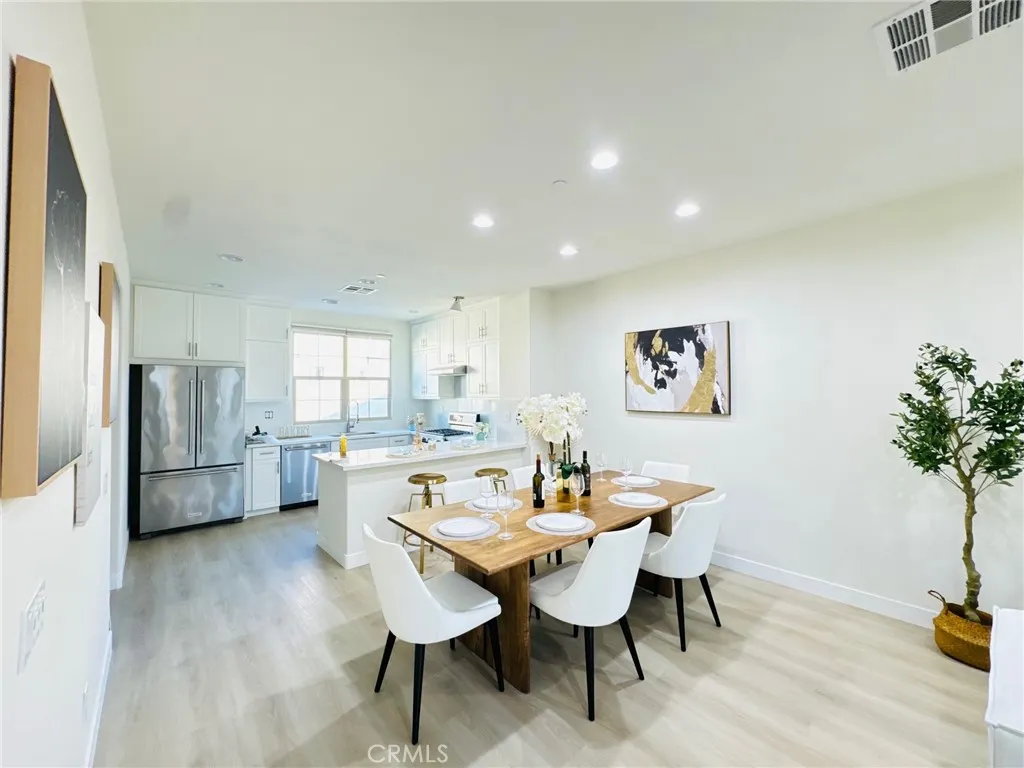52 Capricorn, Irvine, California 92618 home-pic-28