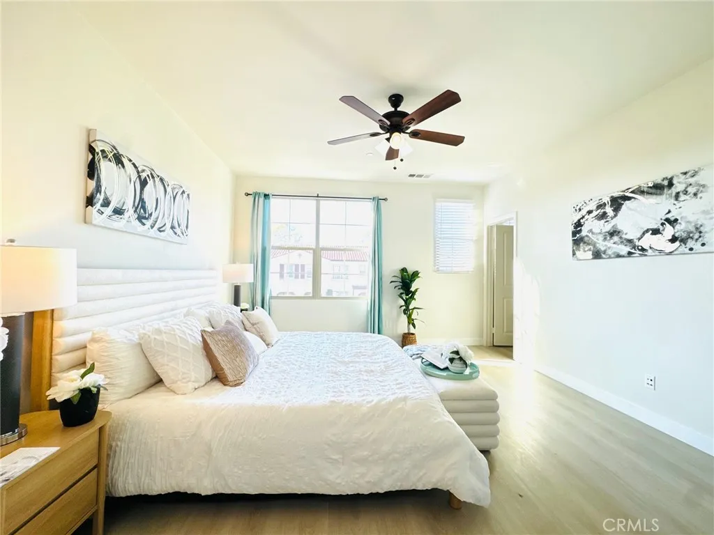 52 Capricorn, Irvine, California 92618 home-pic-20