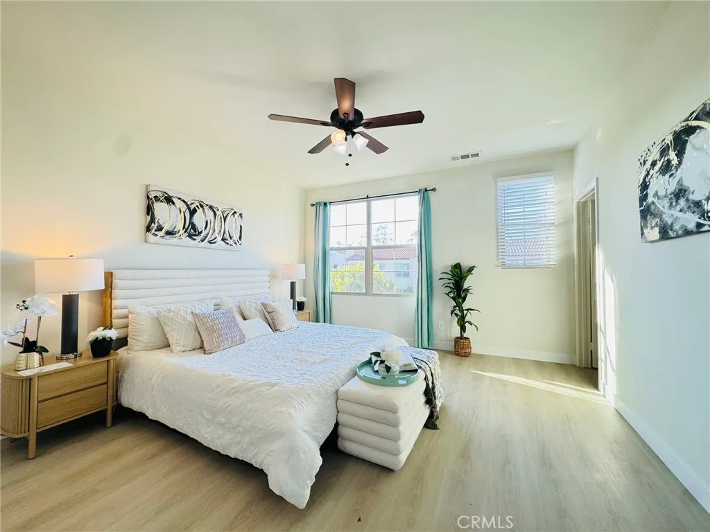 52 Capricorn, Irvine, California 92618 home-pic-21