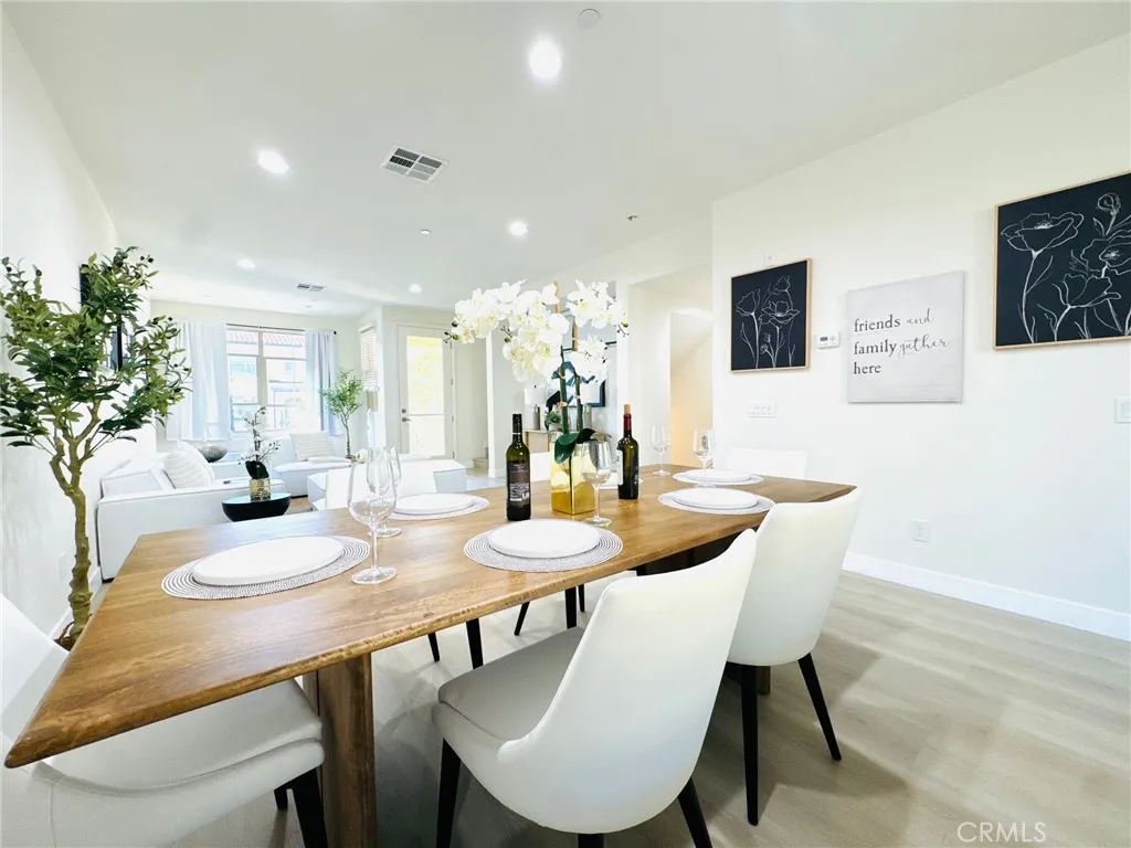 52 Capricorn, Irvine, California 92618 home-pic-14