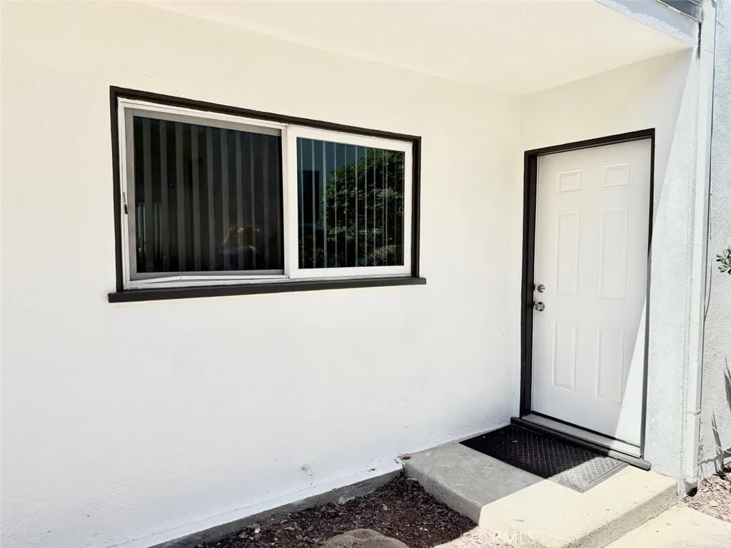 1112 E Imperial Avenue, El Segundo, California 90245 home-pic-9