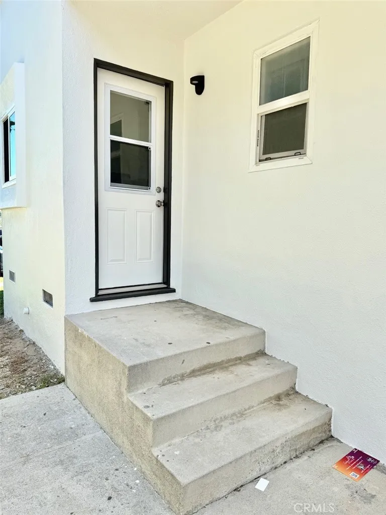 1112 E Imperial Avenue, El Segundo, California 90245 home-pic-3