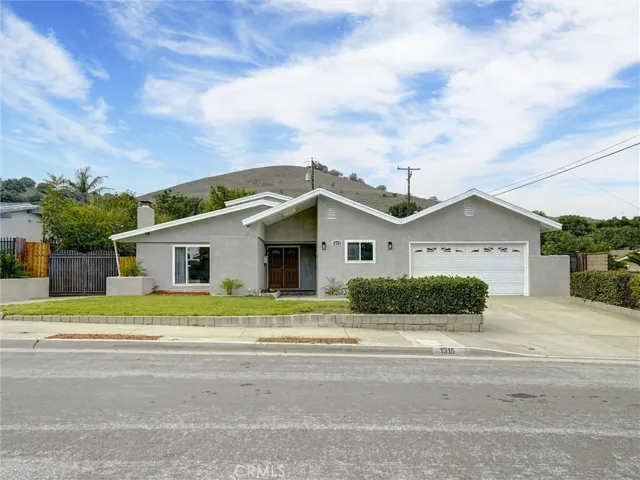 1315 Ameluxen, Hacienda Heights, California 91745