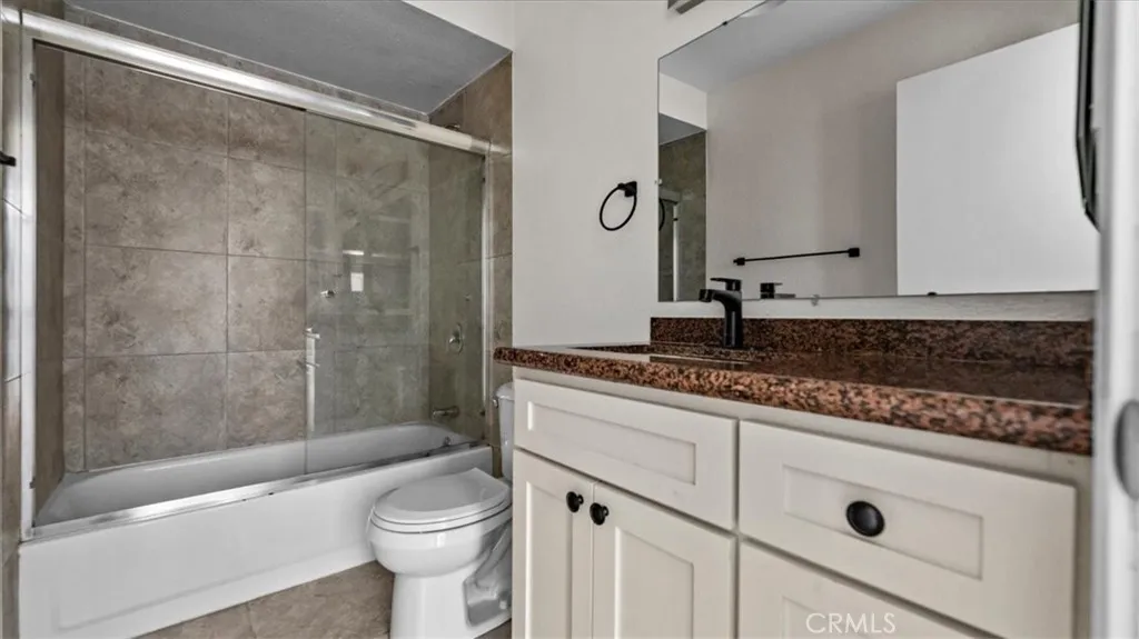 320 S Ardmore, Los Angeles, California 90020 home-pic-9