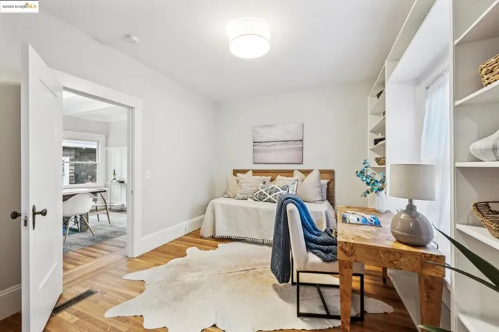 4117 Gilbert St, Oakland, California 94611