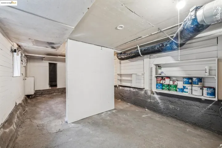 4117 Gilbert St, Oakland, California 94611