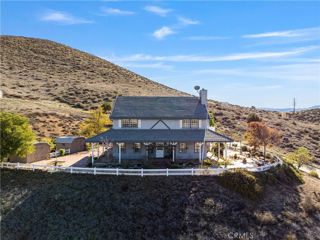 4131 Pelona Canyon Road, Acton, California 93510 home-pic-1