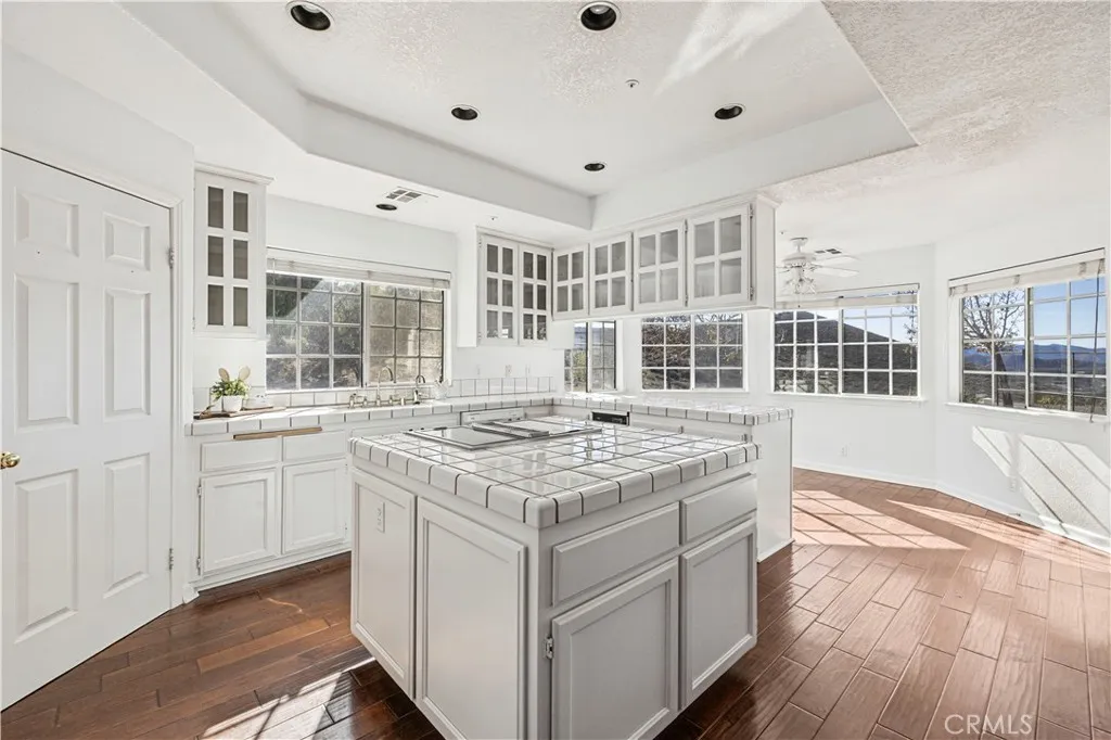 4131 Pelona Canyon Road, Acton, California 93510 home-pic-11