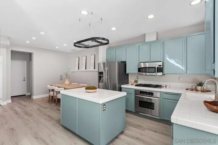 10673 Eglantine Ct, San Diego, California 92131