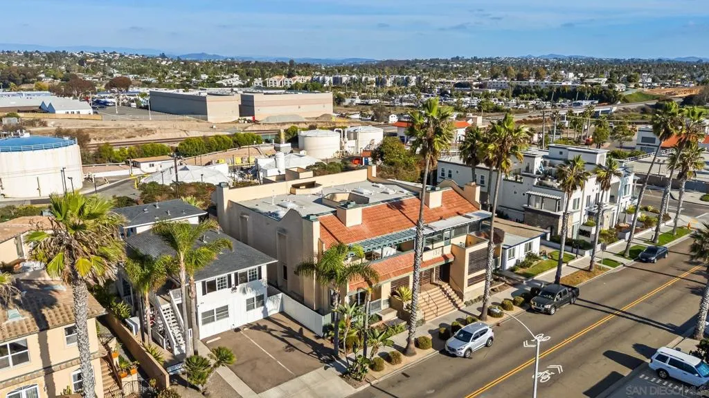 1324 S Pacific 3, Oceanside, California 92054 home-pic-26