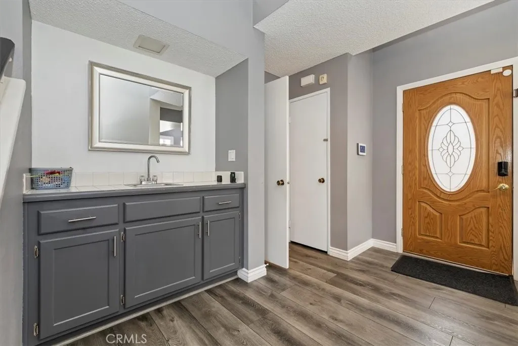 12202 Wind River Circle, Moreno Valley, California 92557 home-pic-3